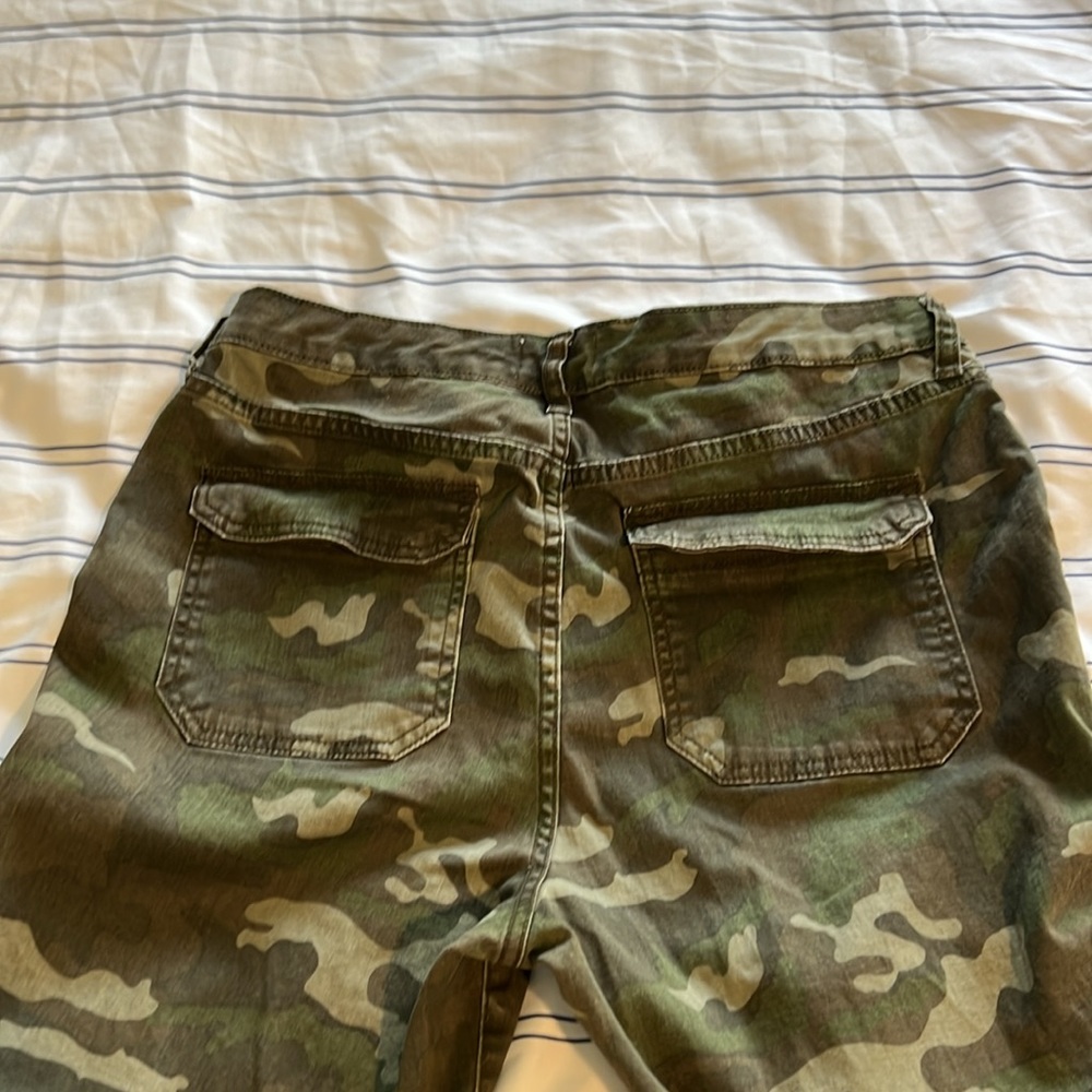 William Rast Straight Leg camo jeans - Picture 8 of 8